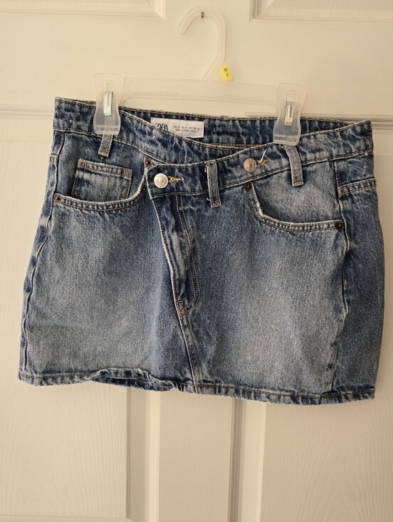Zara Dresses & Skirts - Zara Denim Mini Skirt Small